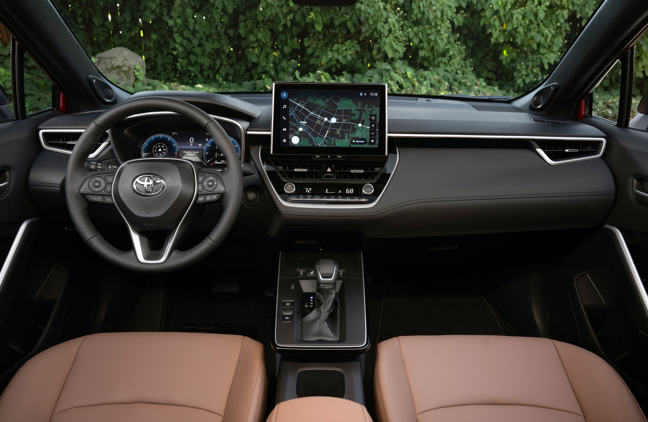 2026-toyota-corolla-cross-and-hybrid 15.jpg