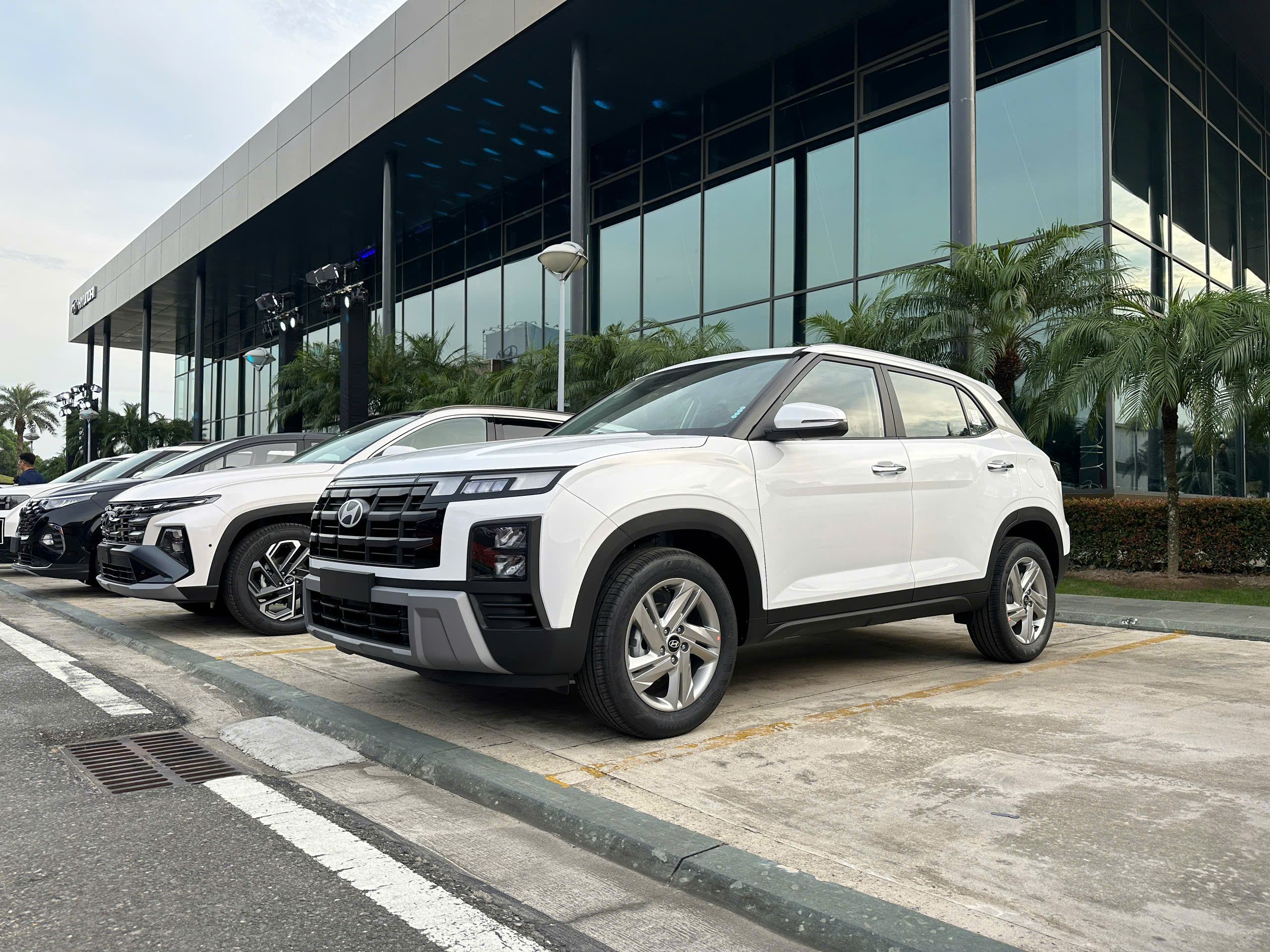 Hyundai-6.jpg
