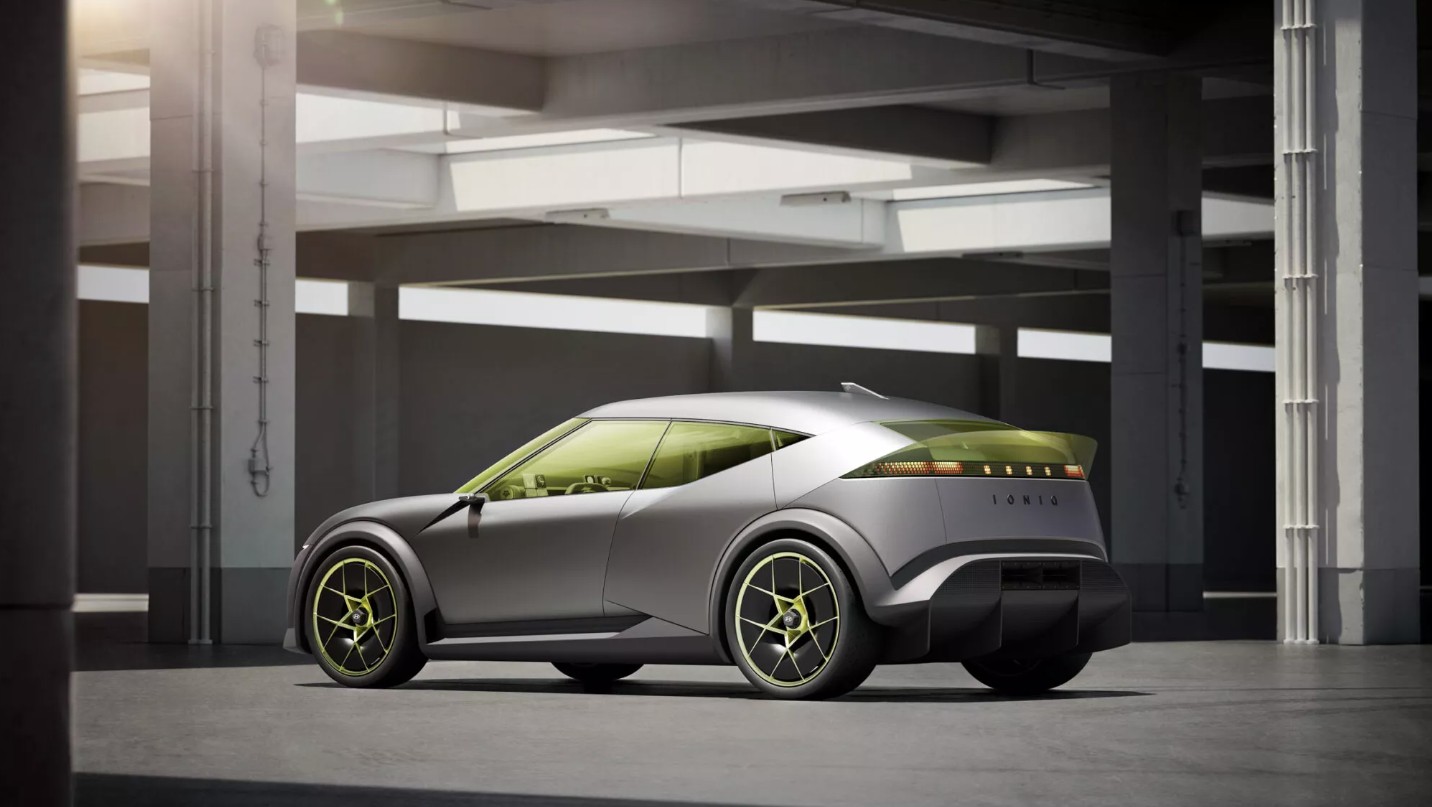 Hyundai-Concept-Three 2.jpg