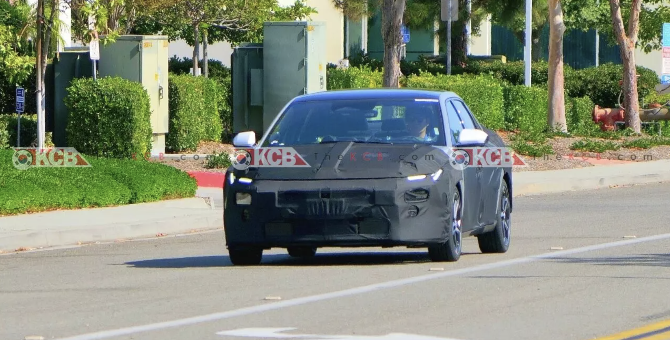 Hyundai Elantra all new 2025-08-24 lúc 20.41.51.png