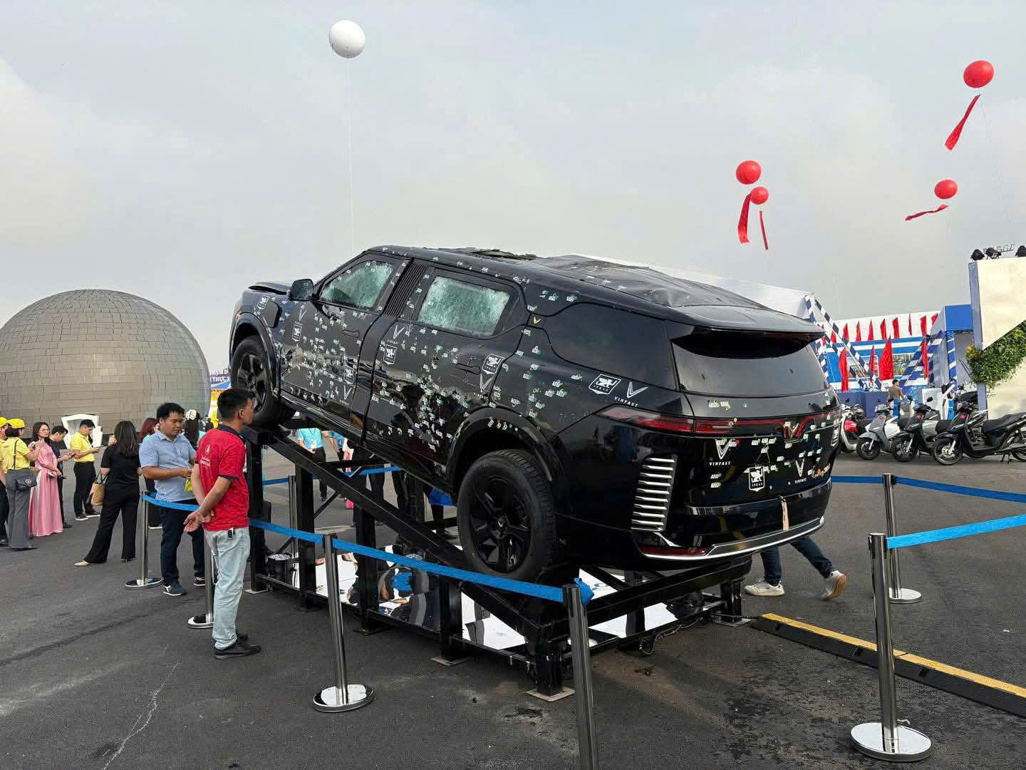 Lạc Hồng (1).jpg