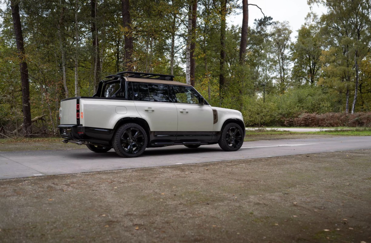 Land-Rover-Defender-pickup-Heritage-Urban-5.jpg