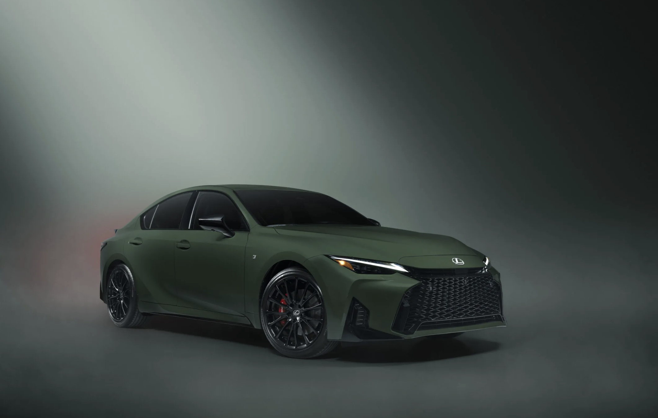 Lexus IS 2027  2026-09-17 lúc 15.31.05.png