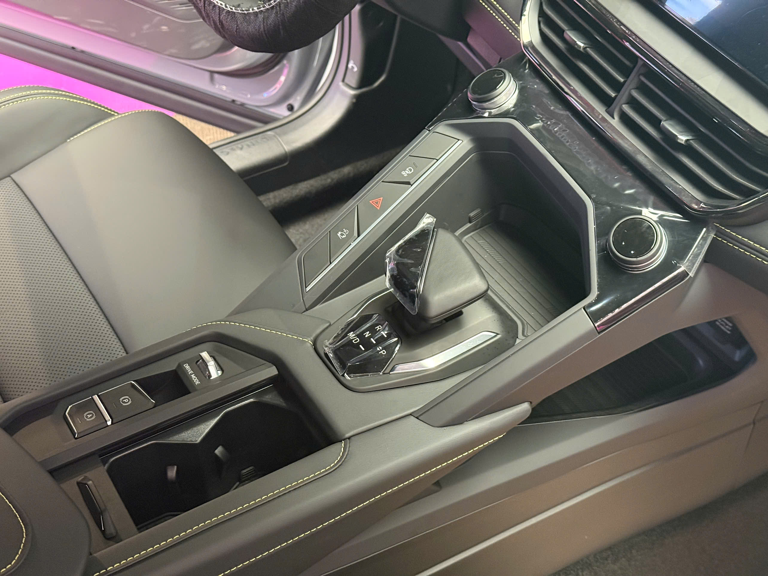 Lynk & Co 06 Core Plus  (4).jpg