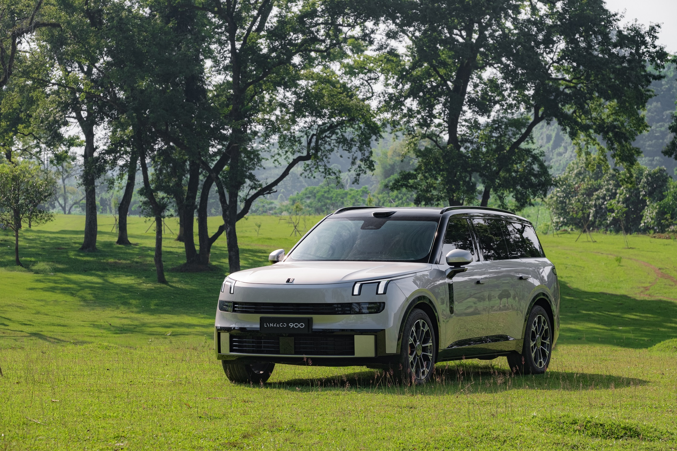 Lynk & Co 900  (1).JPG