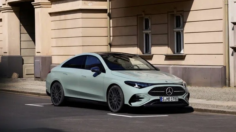 Mercedes-Benz CLA 2.jpg