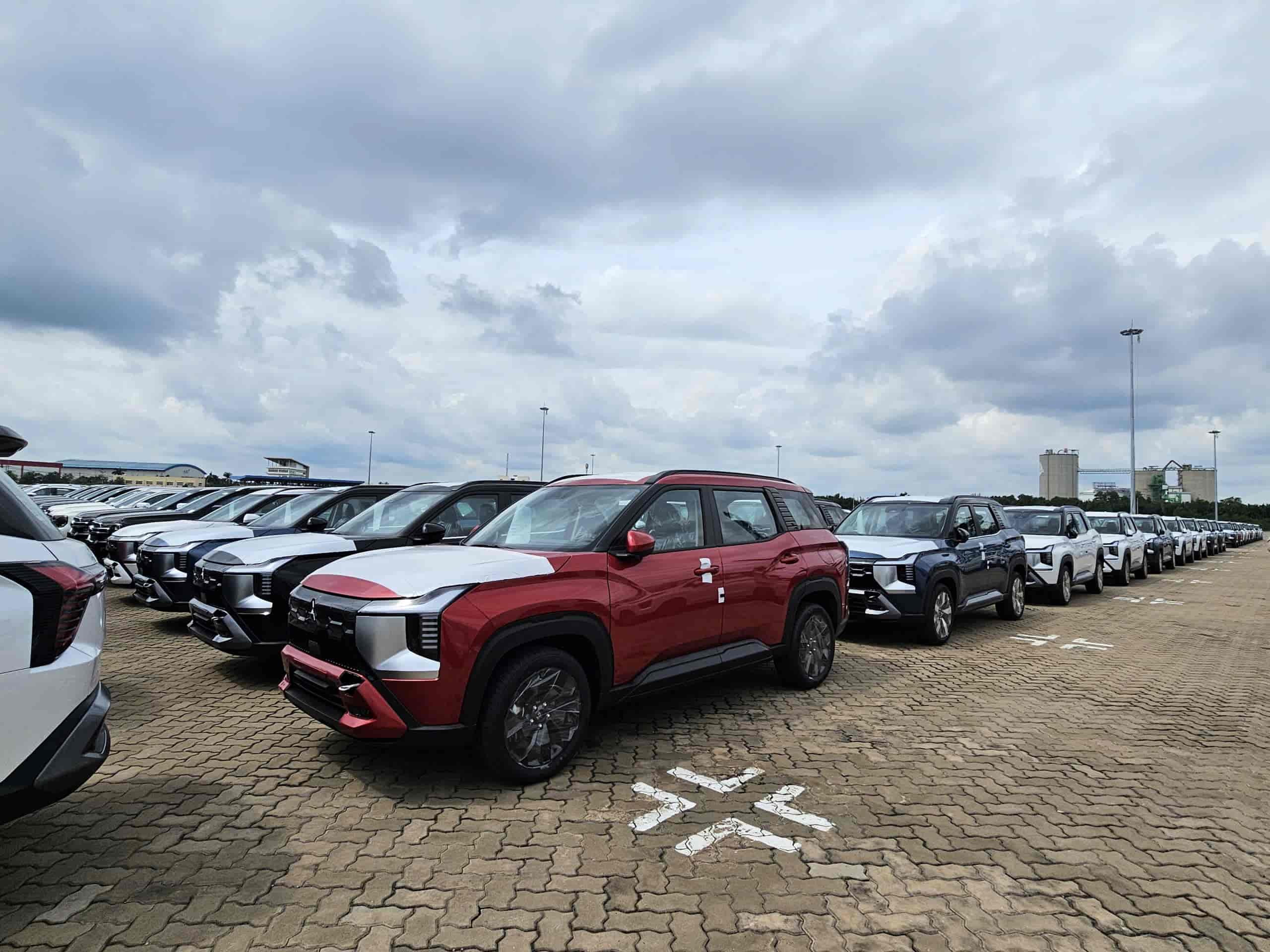 Mitsubishi Destinator  (2).jpg