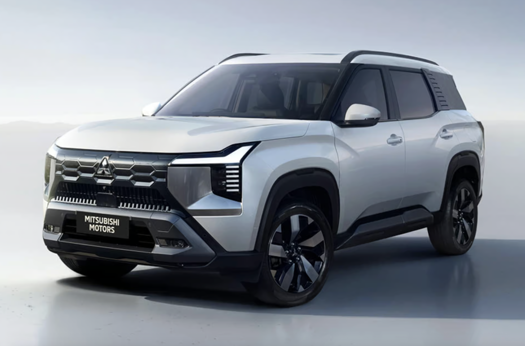 Mitsubishi Destinator 2025-10-08 lúc 09.16.15.png