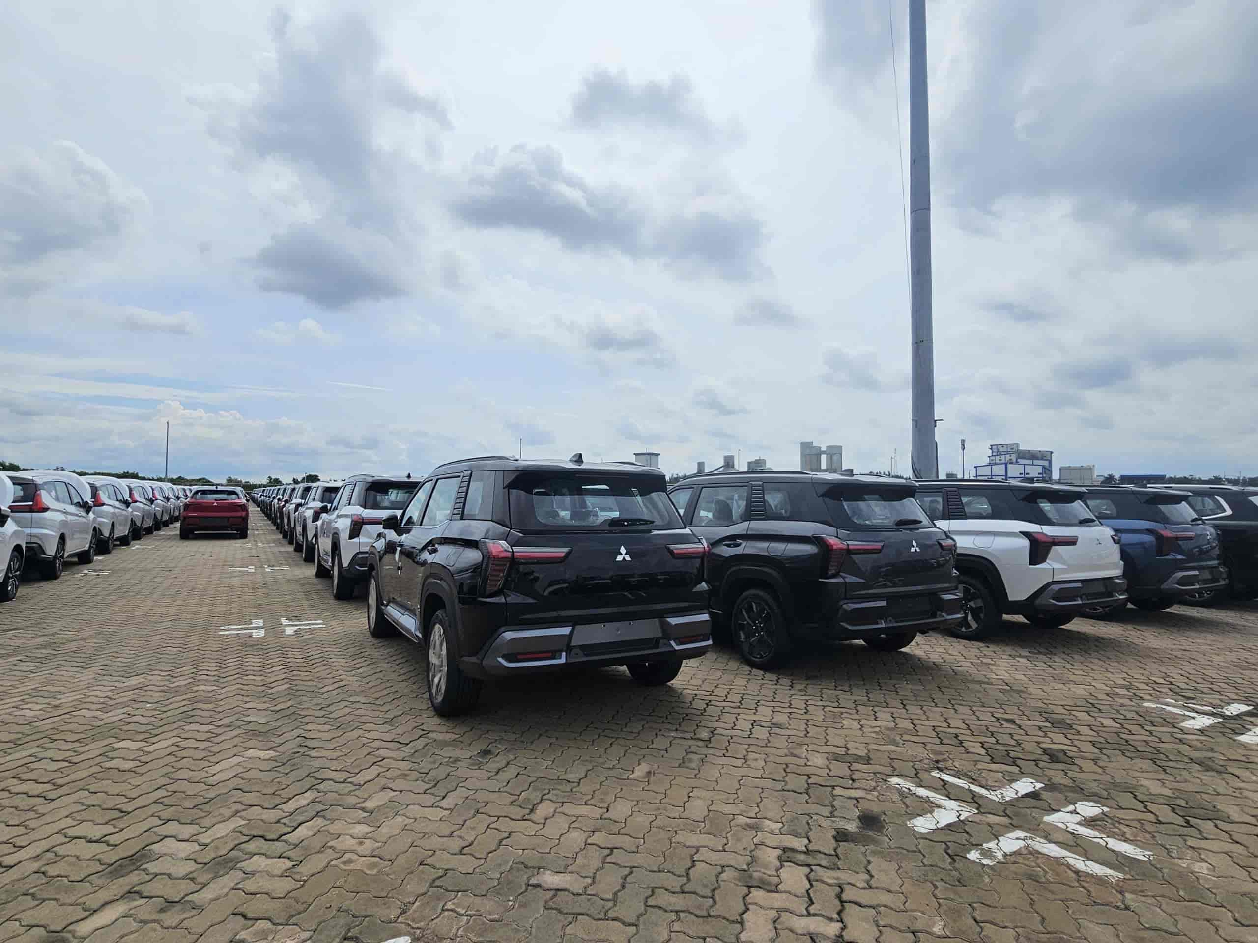 Mitsubishi Destinator  (3).jpg