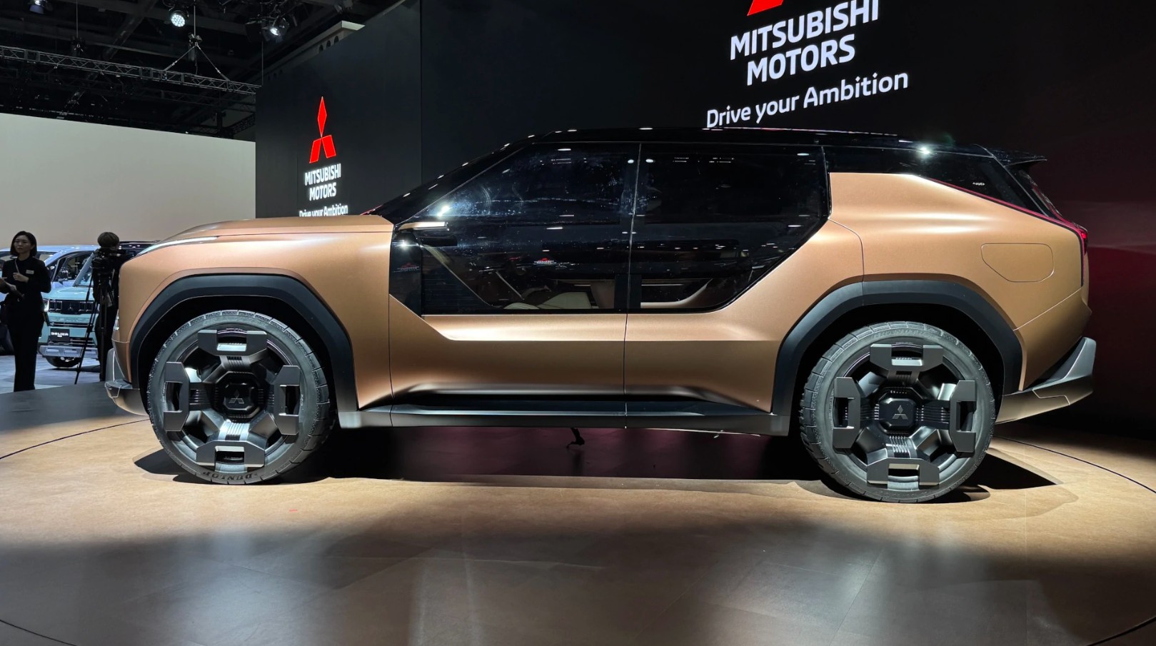mitsubishi-elevance-concept-7.jpg