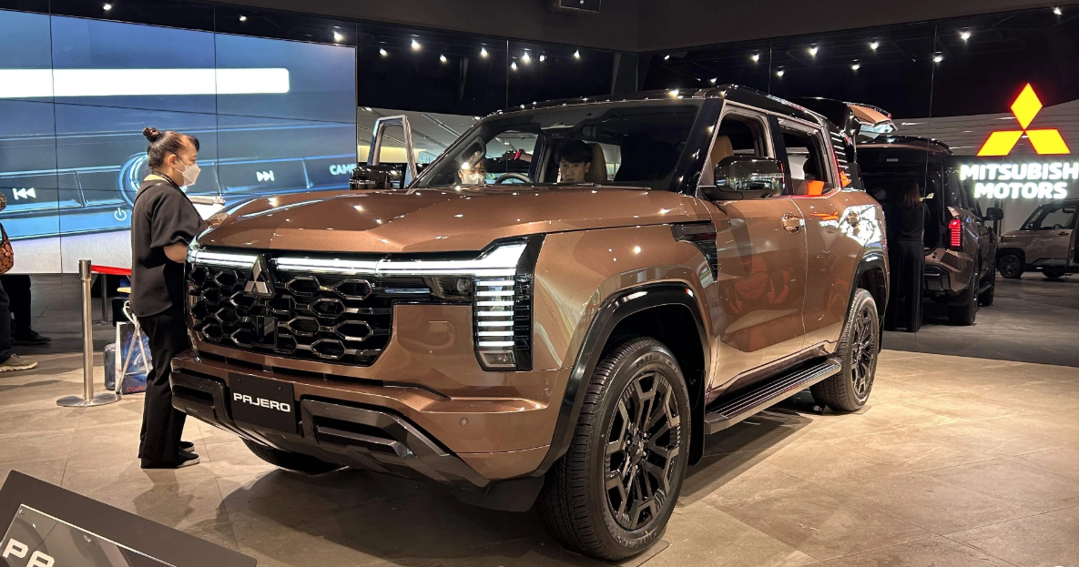 Mitsubishi Pajero (2).png