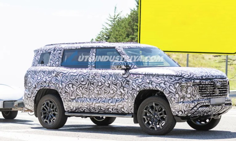 Mitsubishi Pajero 3.jpg