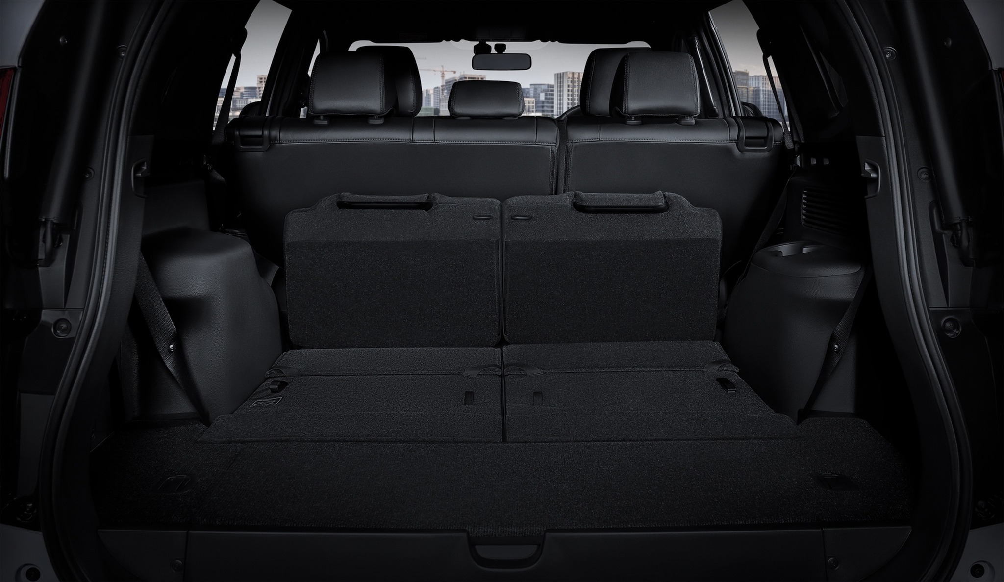 Mitsubishi Pajero Sport 2025 4.jpg