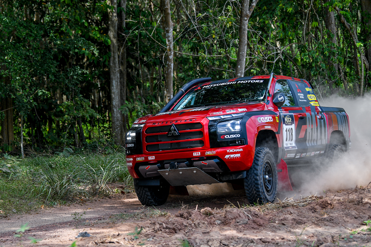 Mitsubishi Triton  (2).png