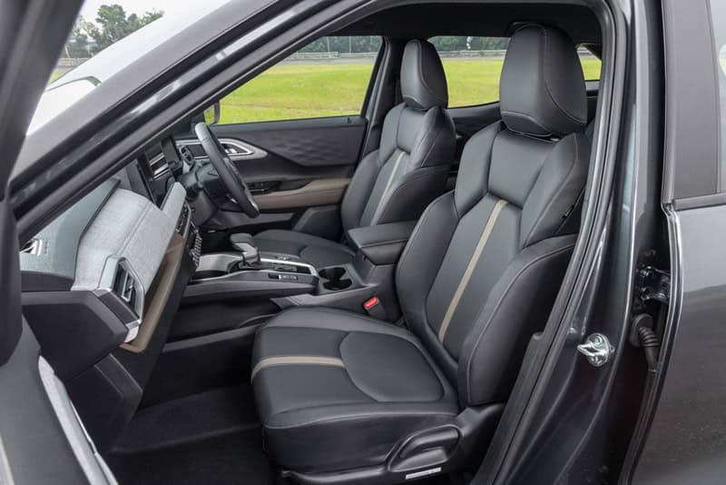 Mitsubishi xFORCE HEV-a13.jpg