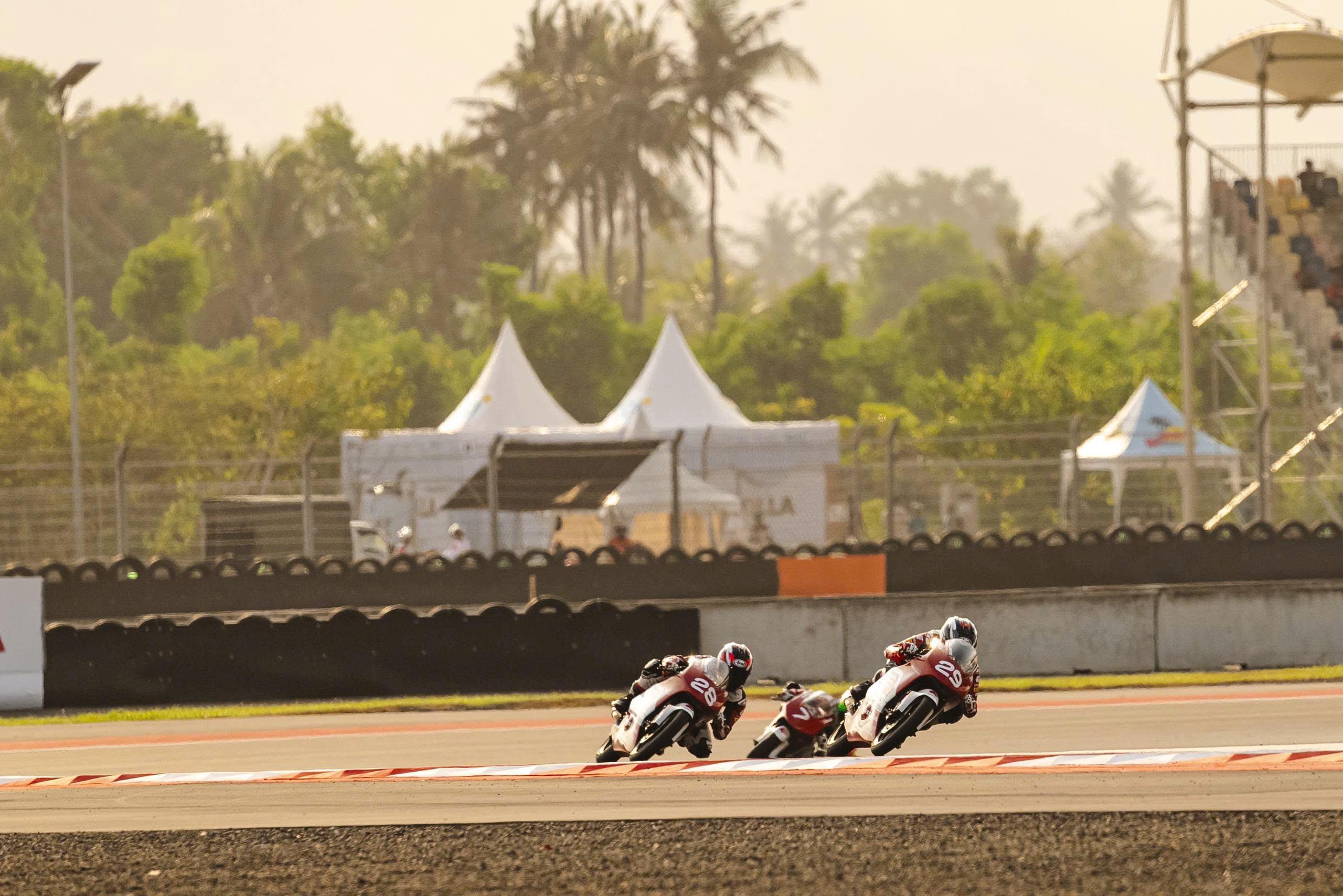 Moto4-race 2.jpg