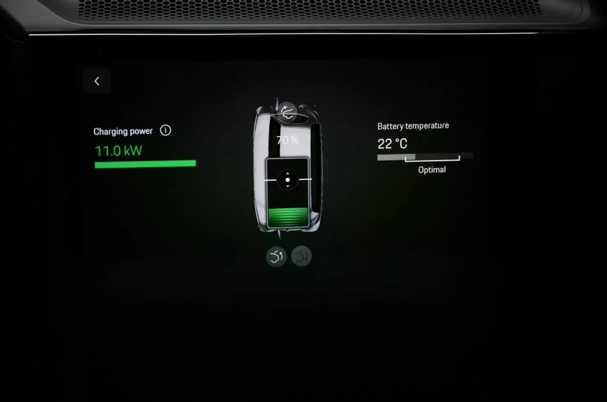 Porsche-Wireless-EV-Charging 5.jpg