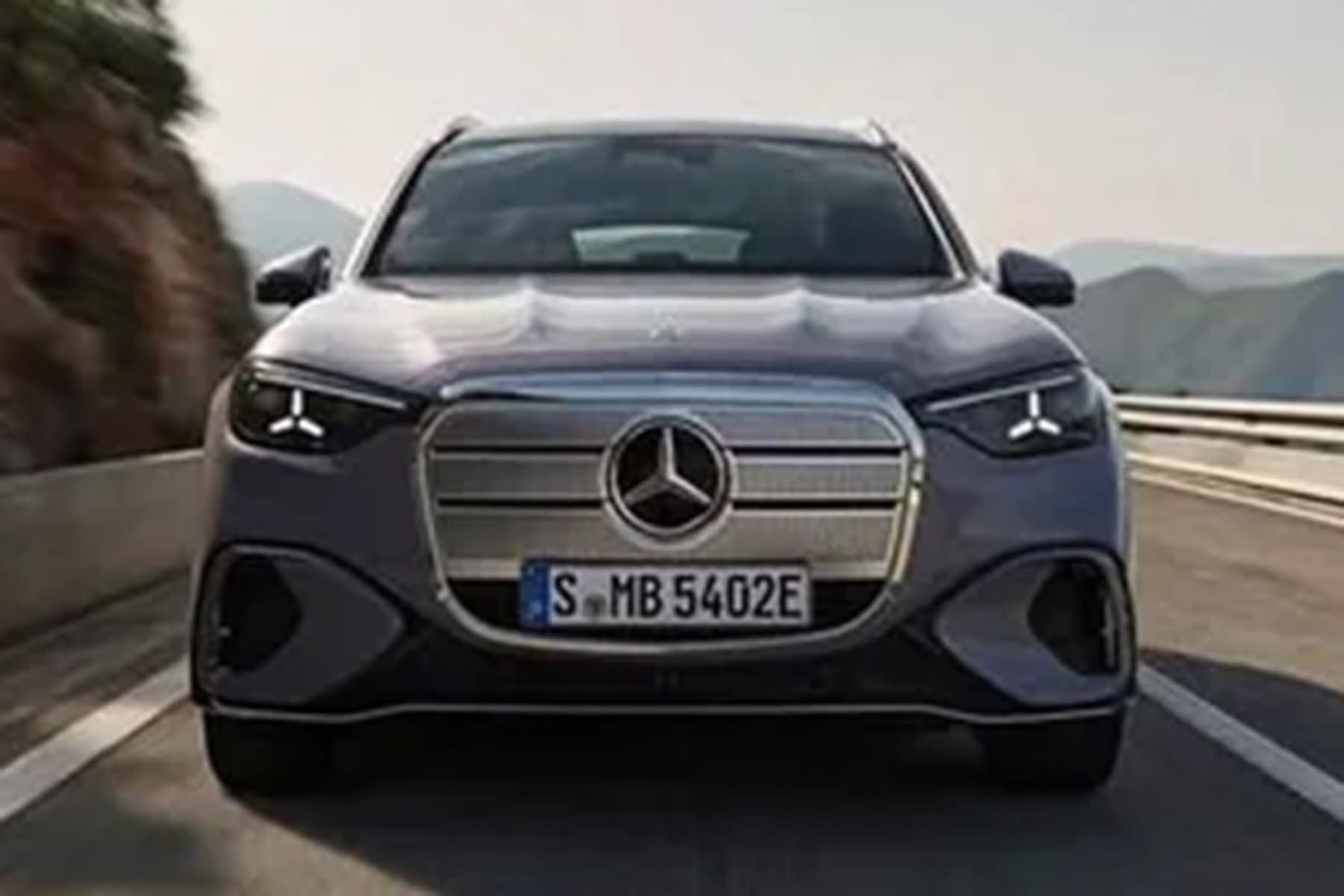 suv điện995743_774085095257623_8928946446936946385_n.jpg