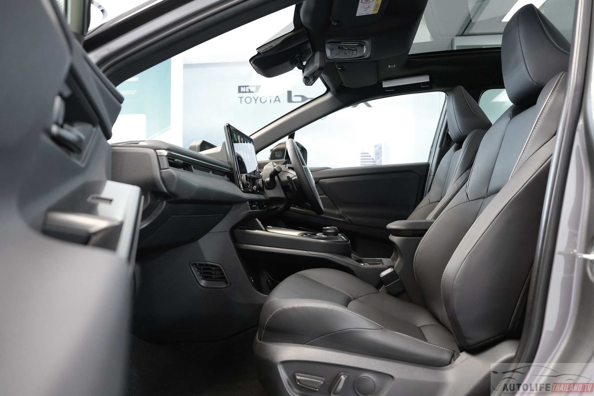 Toyota BZ4X 12.jpg