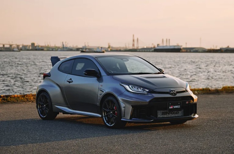 Toyota GR Yaris 6.jpg
