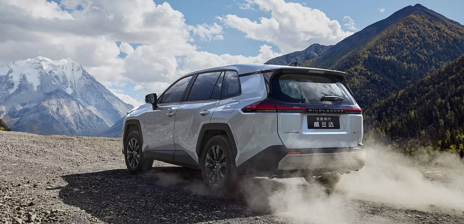  Toyota Wildlander (7).jpg