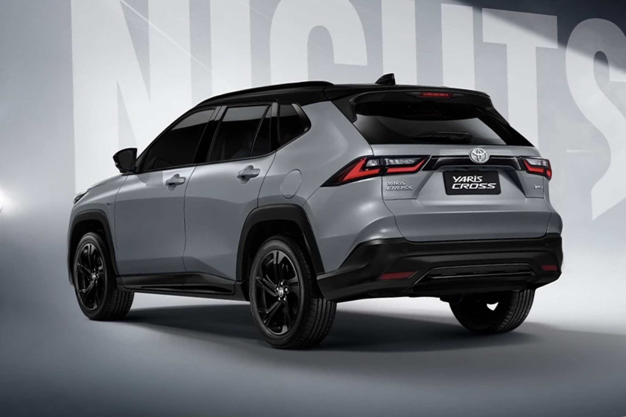 Toyota Yaris Cross HEV NightShade 2.jpg