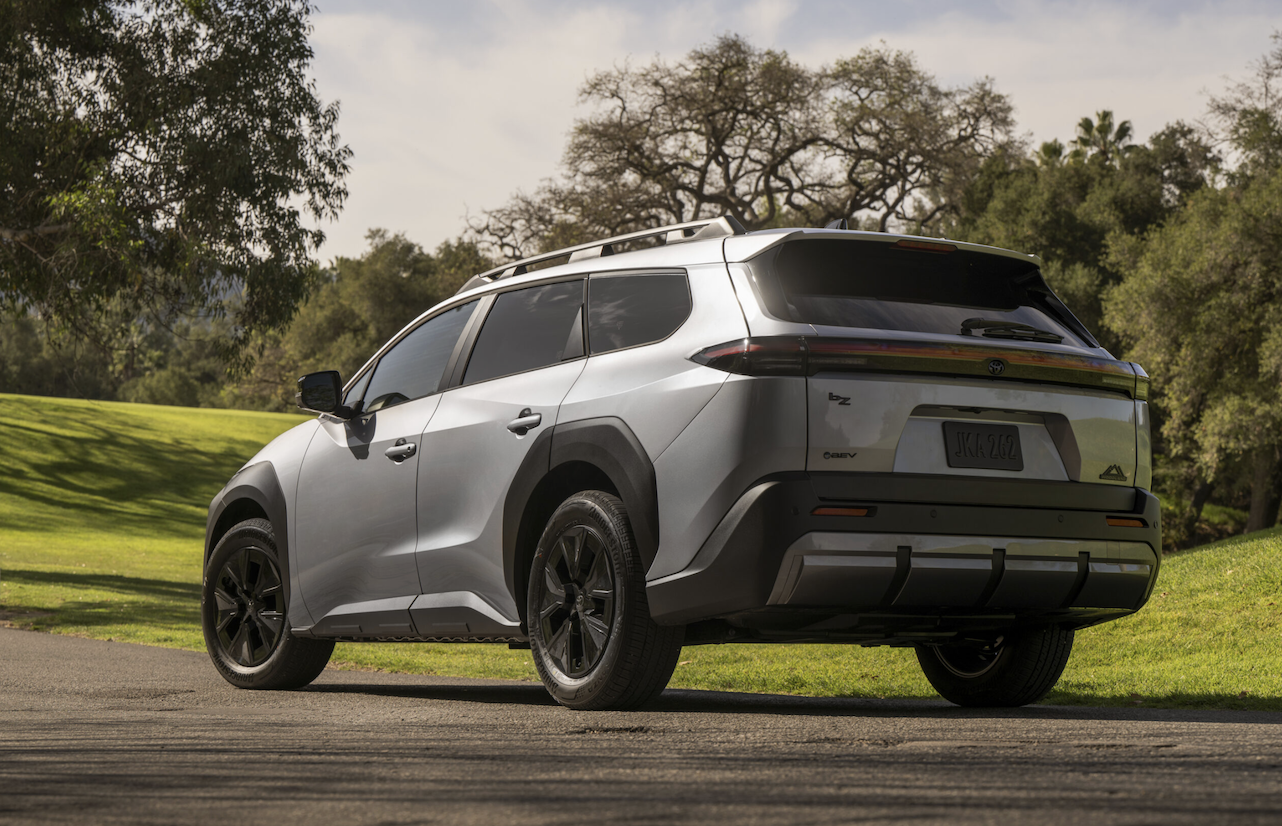 xe điện Toyota 2026-04-04 lúc 11.47.58.png