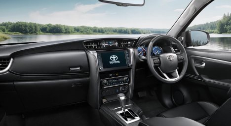 Toyota Fortuner LEADER 9.jpg