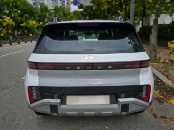 hyundai-venue-spotted-casper-ivory3.jpg