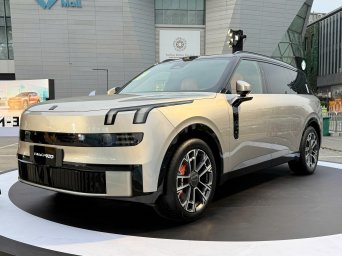 Lynk & Co 900 1354113399_be4947c40f712572a669083ee1218793.jpg