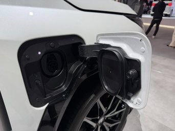 All NEW Toyota RAV4 PHEV GR SPORT 10.jpg