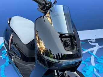 Honda UC35647721238_40cd4236b28ac0e9d26b420e1656b910.jpg