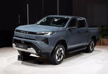 Toyota Hilux EV.jpg