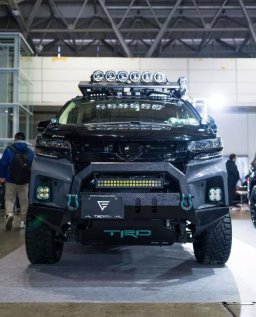 Toyota-Alphard-4x4 3.jpg