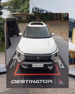 Mitsubishi DESTINATOR HEV 3.jpg