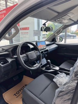 Toyota Hilux 2026 -16.jpg