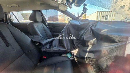 2027-hyundai-creta-interiors-spied-3.jpeg