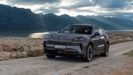 Cayenne Electric 3.jpg
