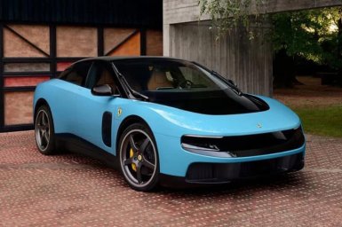 Ferrari_LUCE_EV_001.jpg