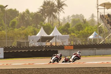 Moto4-race 2.jpg